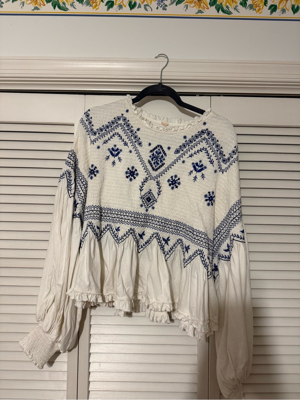 Free people Boho White Peasant Top with blue Embroidery